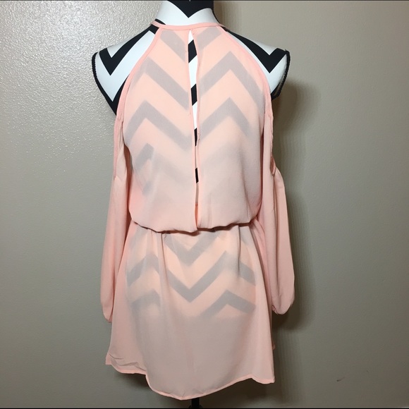 🎉HP🎉Endearing Shoulder Hollow Out Slit Dress - Picture 3 of 4