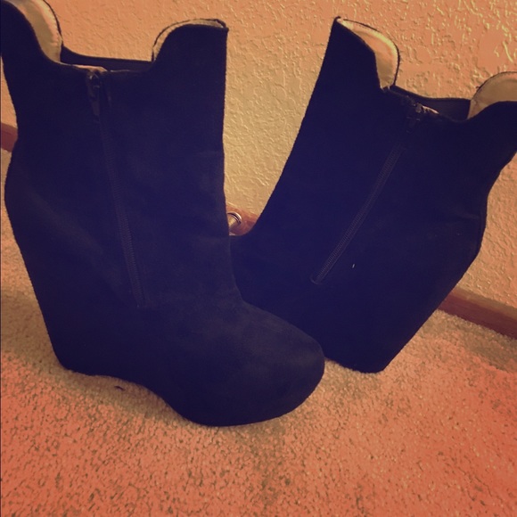 Black platform boots