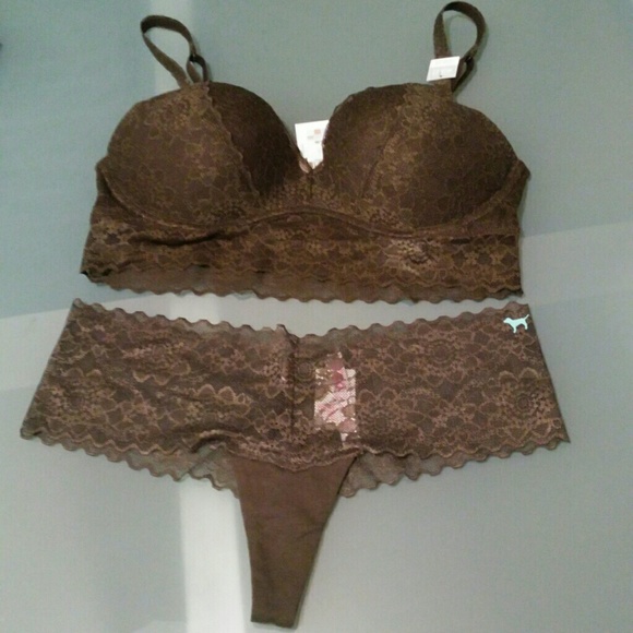 BNWT Pink Medallion Lace bralette & matching panty