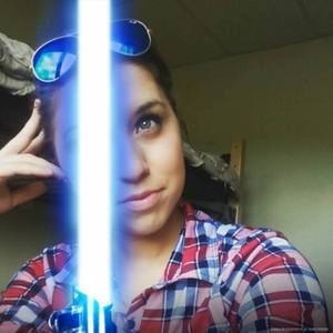 Meet your Posher, Caitlin