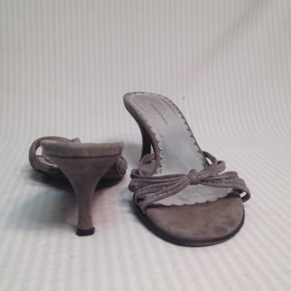Banana Republic "Mira" sandal grey. Size 8 - Picture 1 of 4