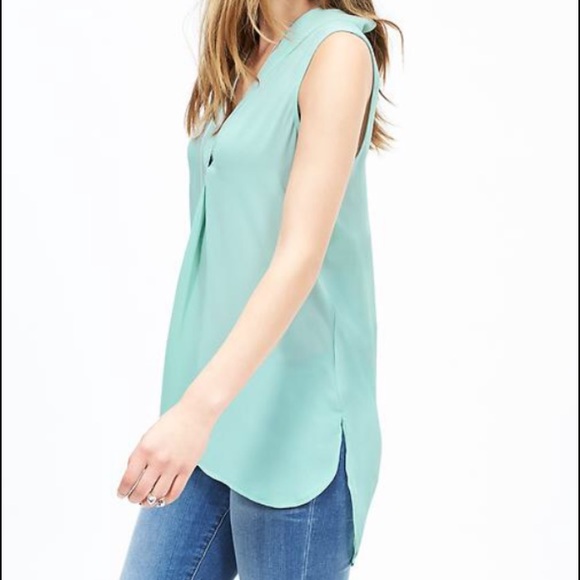 Banana Republic Mint Green Sleeveless Blouse