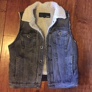HURLEY faux fur denim vest