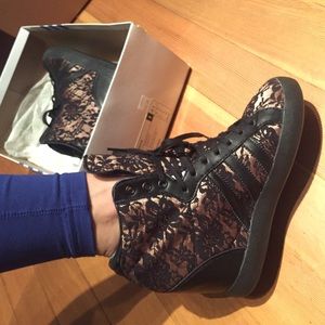 Jeremy Scott Adidas Lace Profiwedge Wedge Sneaker