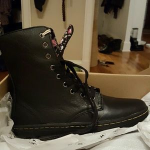 Dr. Martens Stratford