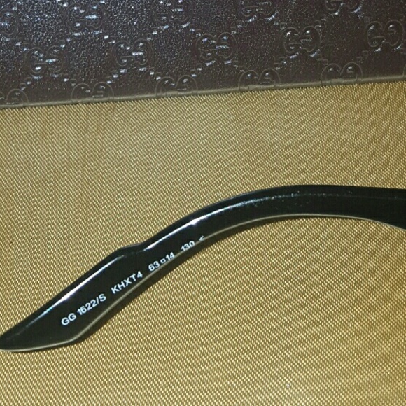 🚫Sold Authentic Gucci shades - Picture 4 of 4
