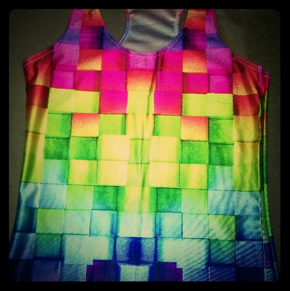 BRIGHT MULTI-COLORED TANK
