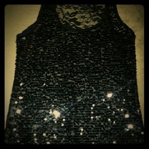 BLACK SEQUENCE W LACE BACK TANK