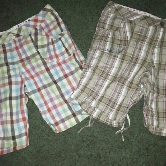 2 PLAID SHORTS