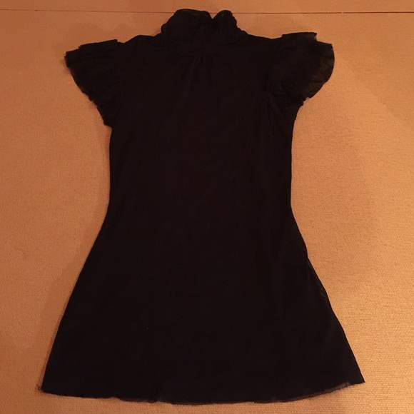 2b Bebe sheer mock neck blouse