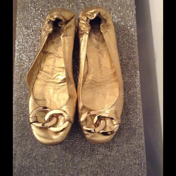 Juicy Couture gold flats shoes 6.5