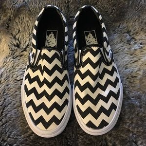 Vans slip on sneakers chevron print