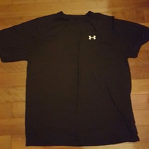 Under Armour tshirt.