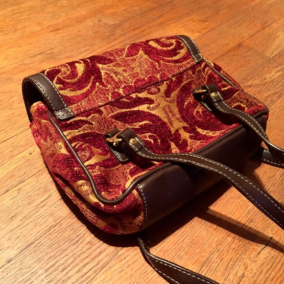 MINT Red/Floral Damask Velvet Messenger Purse - Picture 3 of 4