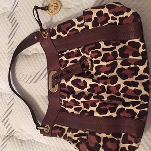 Micheal Kors purse