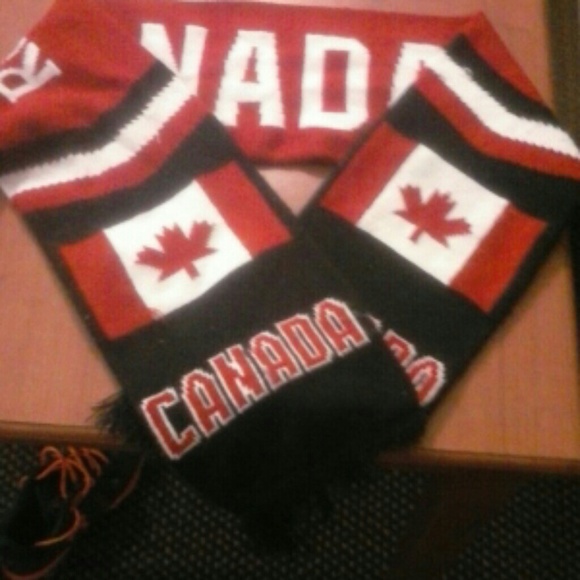 Scarf - Picture 4 of 4