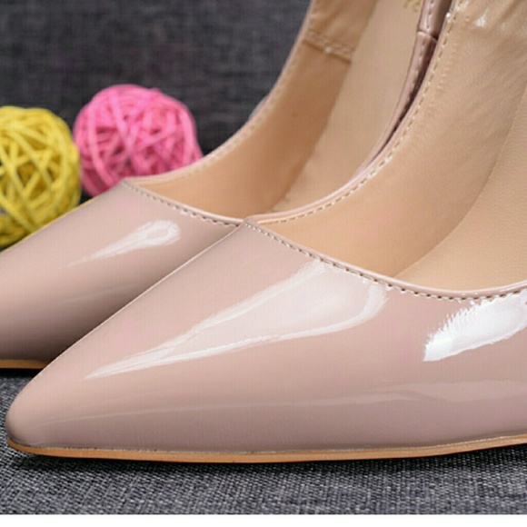 New Red Sole Leather Pumps - Picture 2 of 4