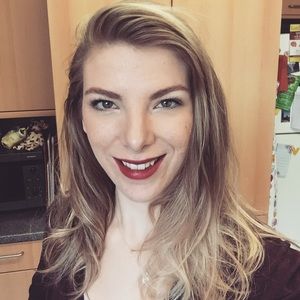 Meet your Posher, Jeannina