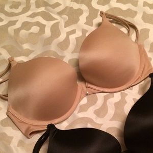 VS Very Sexy Push-up: Nude bra ONLY @em_higher