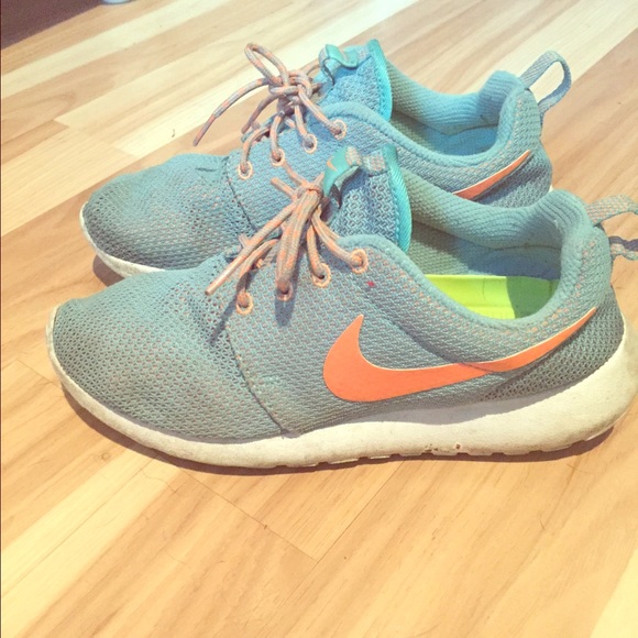 Nike roshe run