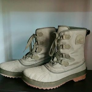 Army Green Canvas Sorel Boots