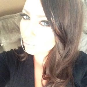 Meet your Posher, Alexandra