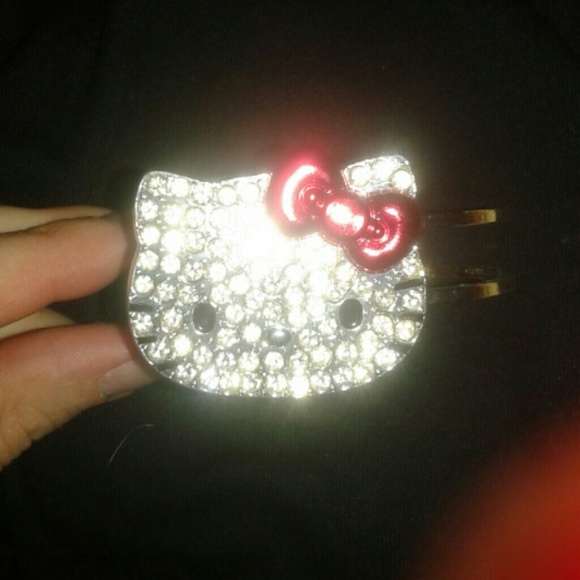 NEW Hello Kitty rhinestone bracelet bangle - Bling - Picture 1 of 4