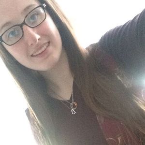 Meet your Posher, Lily