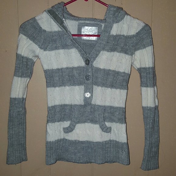 Bundle of 3 sweaters - Picture 3 of 3