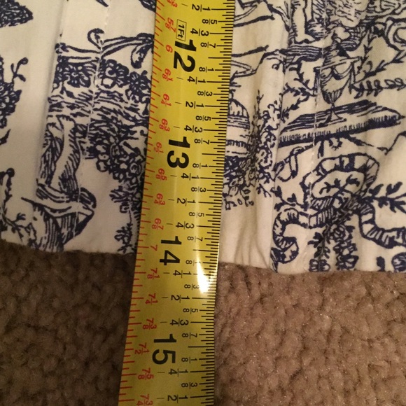 🚫BUNDLED!🚫 Corset top w/gorgeous unique design - Picture 4 of 4