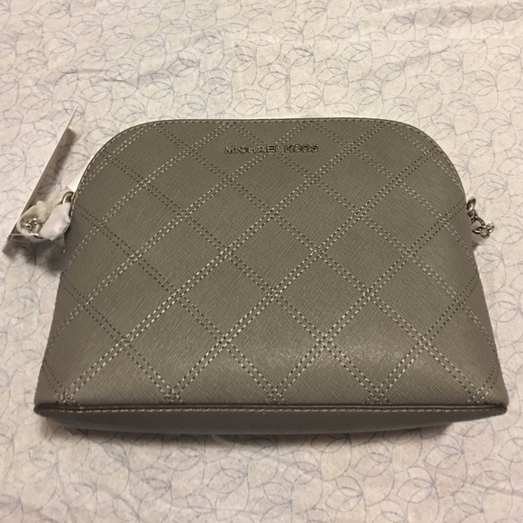 Michael Kors Handbags - Final Price - MK Cindy crossbody bag 💕