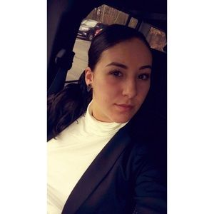 Meet your Posher, Jillian