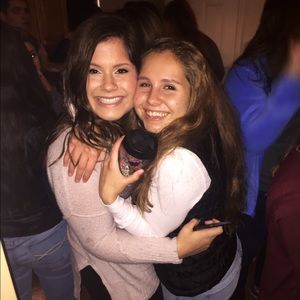 Meet your Posher, Caroline