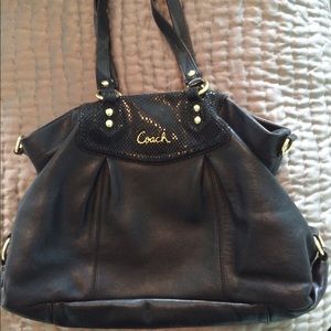 Authentic Coach Ashley Tote in black leather