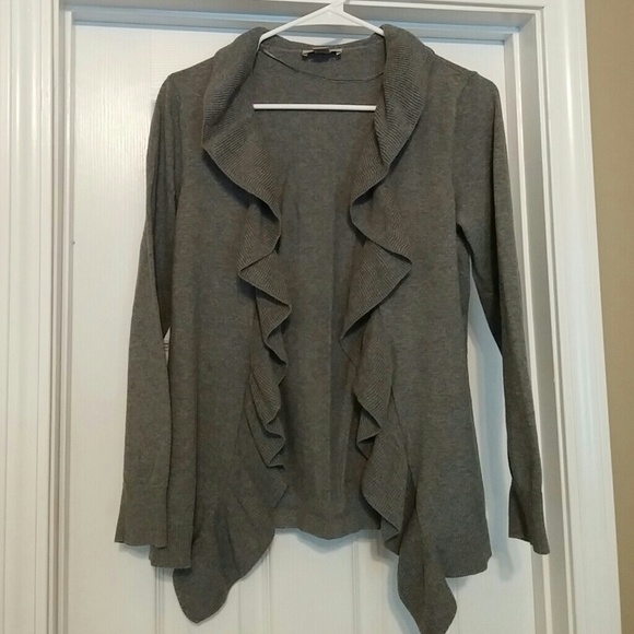 SOLD Gray sweater