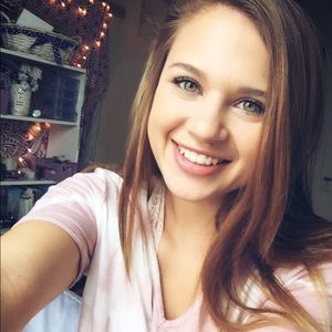 Meet your Posher, Maekayla