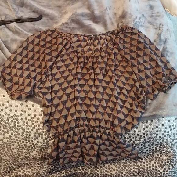 SOLD Navy and tan blouse