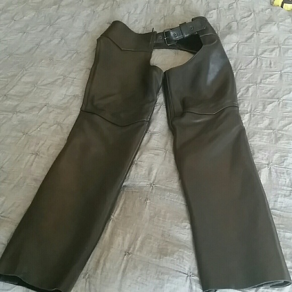 SALE! Leather chaps size Sm Like new condition