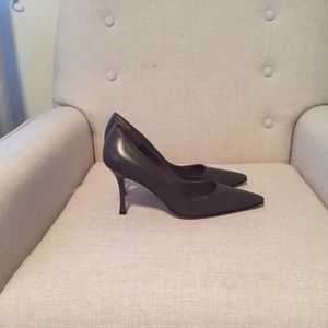 Olive green Manolo Blahniks - never worn!