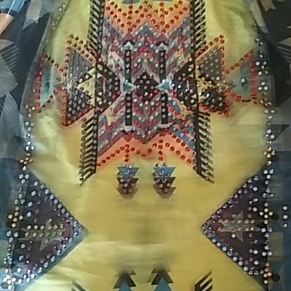 Halter Top - Picture 2 of 4