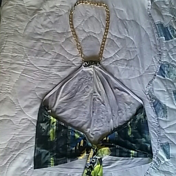 Halter Top - Picture 3 of 4