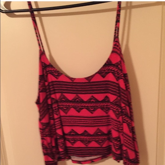 Nollie cropped tank