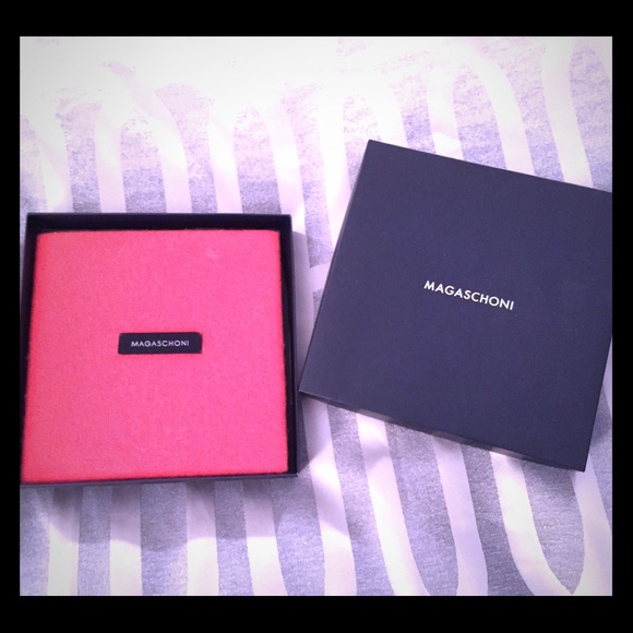 Magaschoni cashmere bright pink notebook with box - Picture 1 of 4