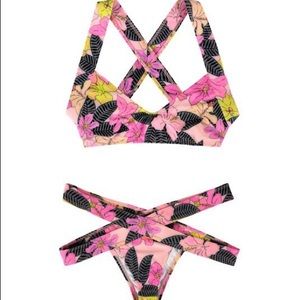 NWT Velvet Sphynx "Garth" ticket to Hawaii Swim