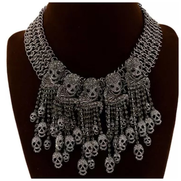 Hematite Dark Silver Crystal Skull Necklace D29 - Picture 2 of 4