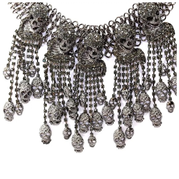 Hematite Dark Silver Crystal Skull Necklace D29 - Picture 3 of 4