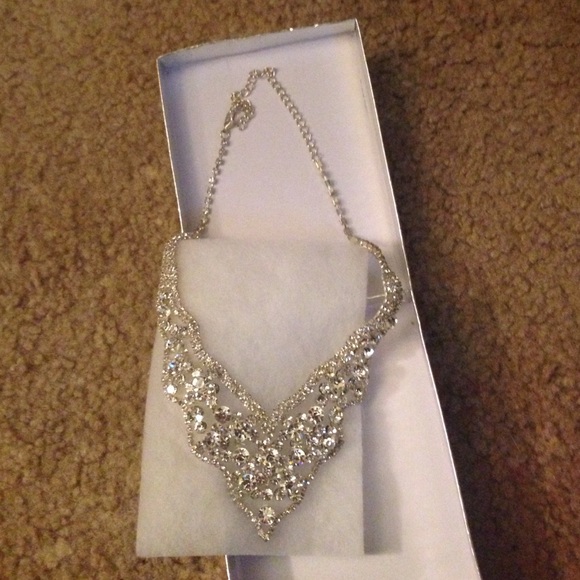necklace - Picture 2 of 2