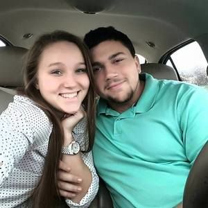 Meet your Posher, Alexis