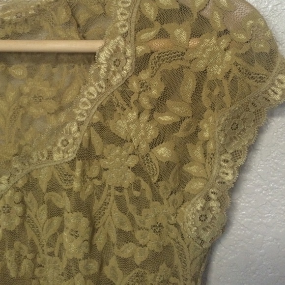 Top - Picture 3 of 3