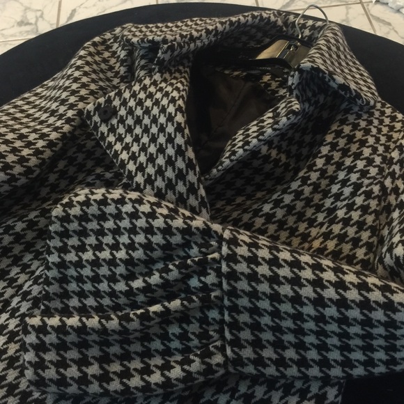 Jacket - Picture 3 of 4